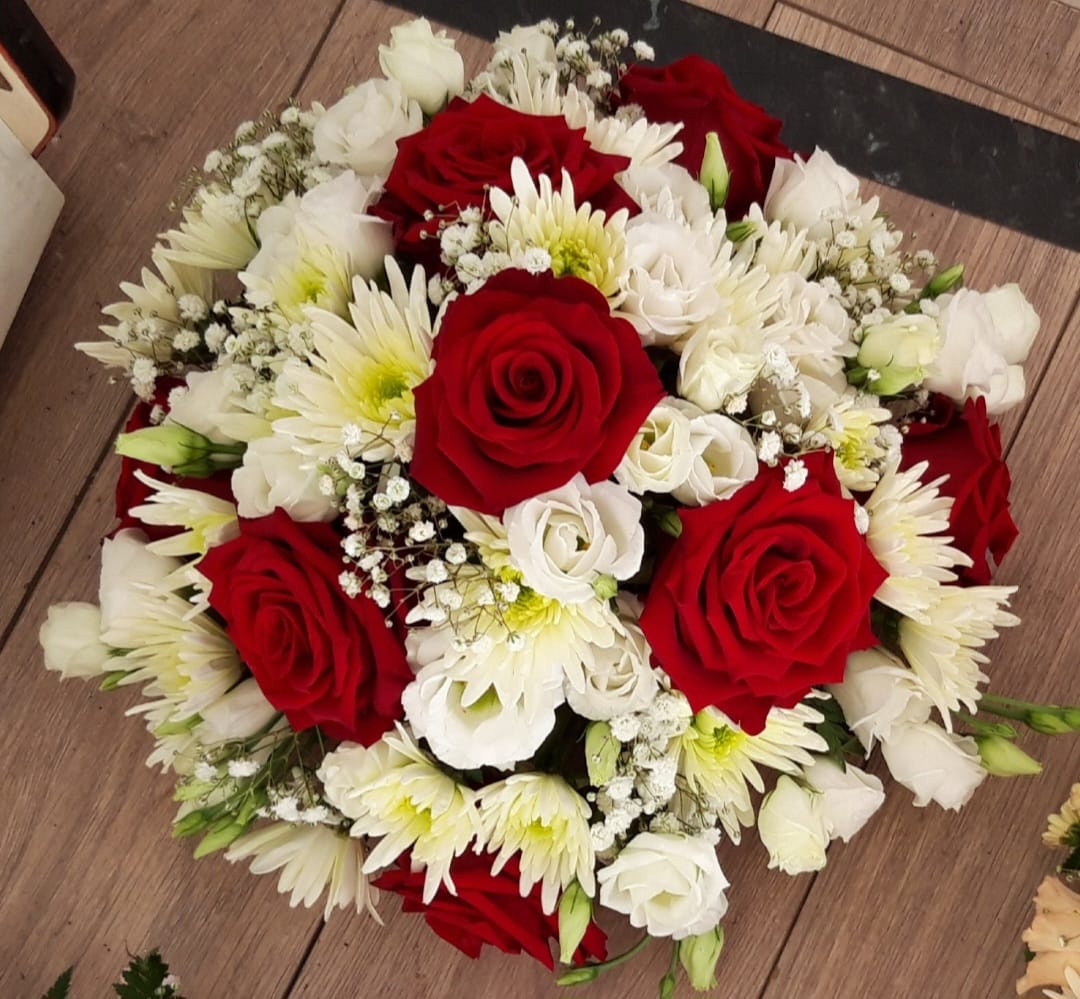 Christmas Table Arrangements Bristol florist XMASTA13