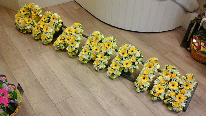 Grandad, grampy, grampin funeral flowers letters florist Bristol FNL5