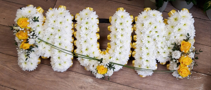 Mum funeral flowers Bristol florist FNL11