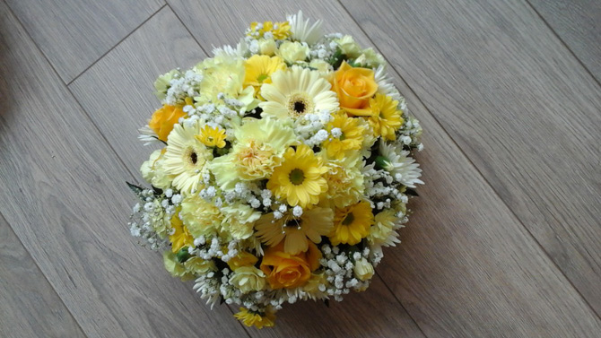 Funeral flowers posy white and yellow florist Bristol FPO2