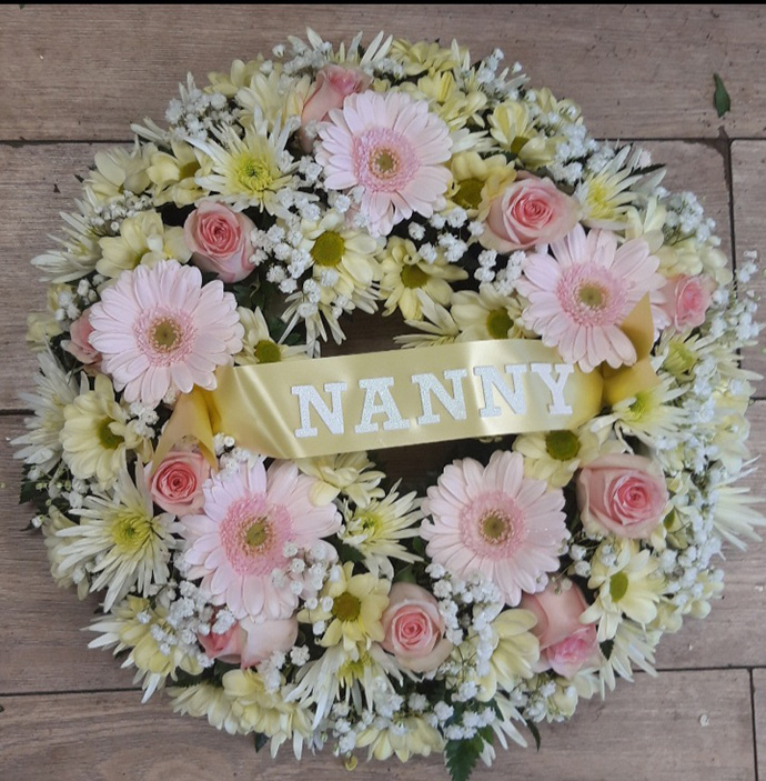 Wreath funeral flowers Bristol florist FW12