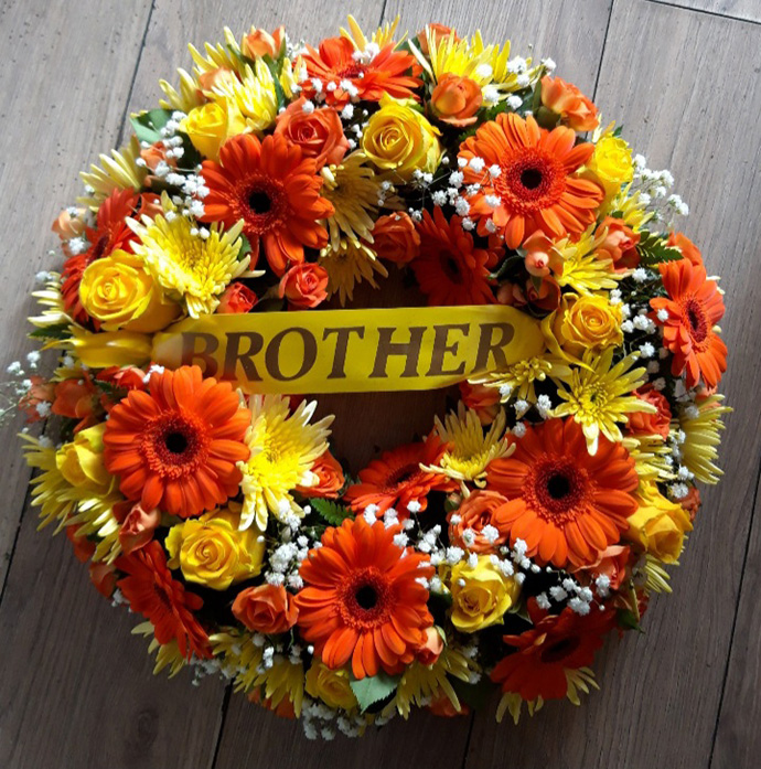 Wreath funeral flowers Bristol florist FW6