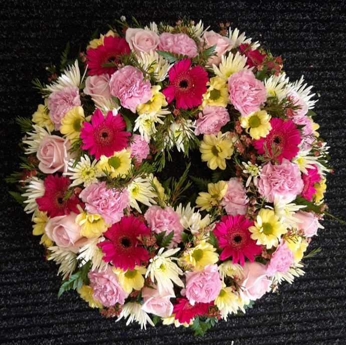 Wreath funeral flowers Bristol florist FW8