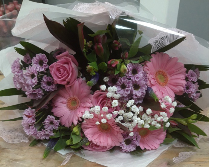 Valentine bouquet Bristol florist VDB8
