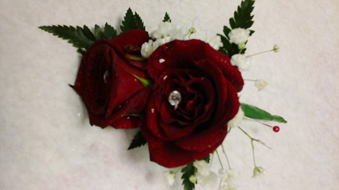 Wedding flowers buttonhole red florist Bristol WBU4