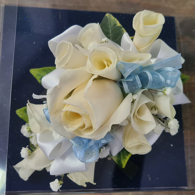Wedding flowers corsage WC04