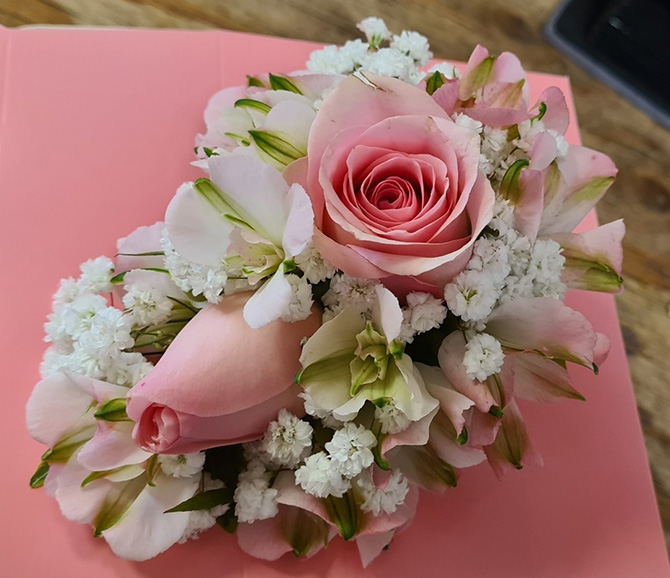 Wedding flowers corsage WC08